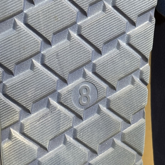 Women's 8 G. H. Bass Navy Blue Buckle EVA sandal - Picture 9 of 9